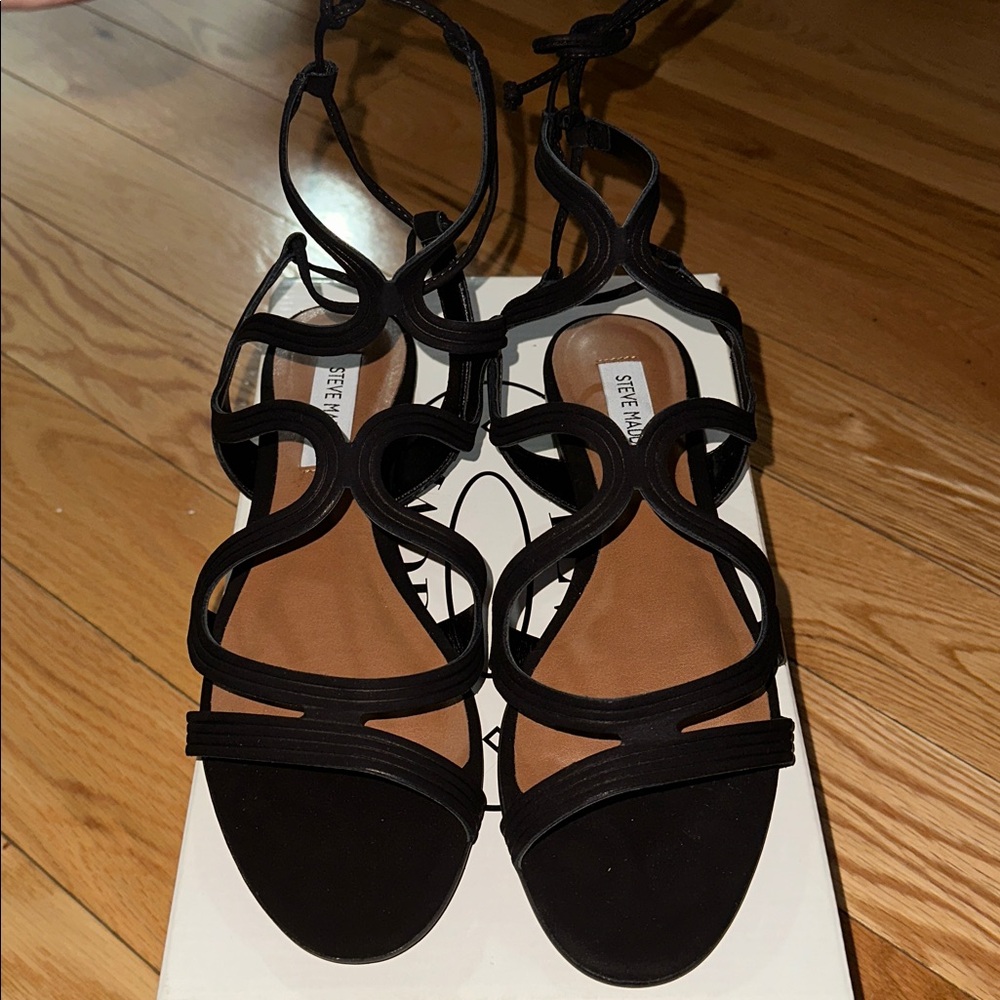 Steve Madden Black Cutout Strappy Gladiator Sandals (New)